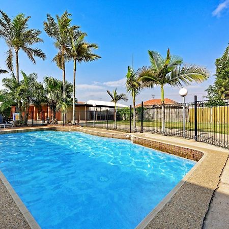 Riviera Motel Bundaberg Exterior foto